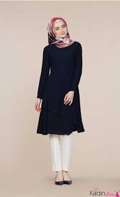 Tugba Tunik Modelleri 29 Kadinlive Com Musluman Modasi Moda Stilleri Tunik