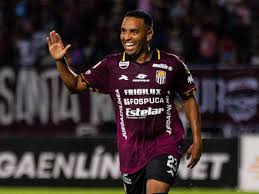 Carabobo FC vs Caracas FC: Dónde Ver el Clásico de la Liga FUTVE - Imagen principal del artículo