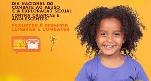 Um leão só baixa a cabeça, para beijar o símbolo que traz na camisola. Valenca Agora 18 De Maio Faca Bonito Disk100
