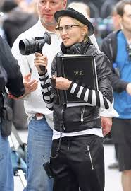 Vedeta a publicat astazi o imagine in care apare fara strop de machiaj. Madonna Surprinsa Pe Strada Nemachiata Stiri Viva Ro