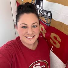 Hi! My daughter is starting t-ball this year and I offered to provide a few  snacks and drinks for a couple of games. Any ideas