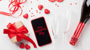 Here's the perfect funny gift for any friend, boyfriend, or girlfriend whose ideal valentine's day includes curling up on the couch with their favorite feline. 14 Epic Diy Valentine S Day Gift Ideas Elle Cherie