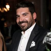 100+ perfiles de «Dermatis»