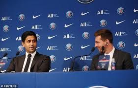 Los ingresos exorbitantes de la empresa le permitieron comprar el 70 por ciento del psg, en 2011, por una cifra total cercana a los 70 millones de euros. Apvdwq7f1ji44m