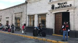 Solo siete regiones (arequipa, áncash, ica, junín, huánuco, san martín y madre de dios) donde los contagios todavía están en ascenso seguirán oficialmente bajo cuarentena hasta el 31 de julio. Traslado Humanitario Arequipa Personas Que Cumplen Cuarentena En Hoteles Pagaran 40 Soles Diarios Rpp Noticias
