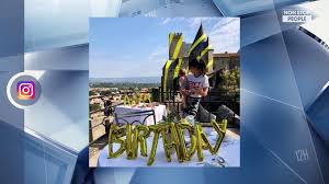 La chanteuse de 37 ans en a profité pour aborder d'autres sujets, comme son engagement associatif et la naissance de son fils marin, qui. Nolwenn Leroy Poste Une Photo Avec Son Fils Sur Instagram Pour Son Anniversaire Video Dailymotion