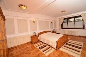 Accesează descrierea detaliată a camerelor! Apartament Casa De OaspeÅ£i Sfantul Nicolae