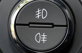 driving in fog when to use fog lights fog light symbol rac drive driving in fog when to use fog lights