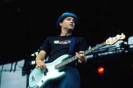 It was released as the lead single from the album on may 7, 2001. Blink 182 Singer Mark Hoppus Has Cancer Sto Imago