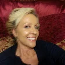 Donna Barrs's Instagram, Twitter & Facebook