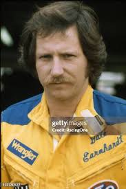 606 Dale Earnhardt Sr In Car Stock Photos, High-Res Pictures, and Images