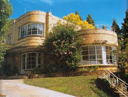 Australian Home 1953 Bunyan Formerly Bon Haven Of Eaglehawk Road Bendigo Victoria 100 Miles North Art Deco Architecture Art Deco Home Art Deco Buildings