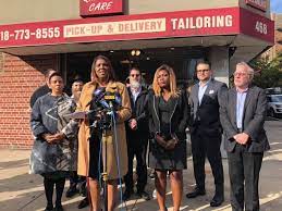 Tish james (born october 18, 1958) is the current and fourth new york city public advocate and first african american woman to hold citywide office. Public Advocate Letitia James Fotos Facebook