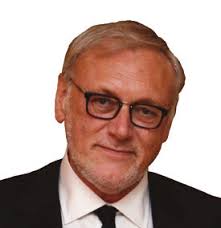 MANAGING CONTRACTS & RISK IN DESIGN PROJECTS