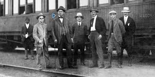 1920 (mcmxx) was a leap year starting on thursday of the gregorian calendar and a leap year starting on wednesday of the julian calendar. 1920 Iyaakha Nsana Ivirale Mulipeleli Oomuhuserya