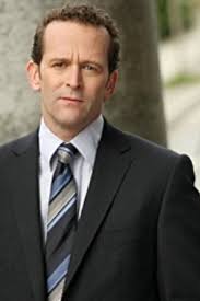 Grave Encounters (2011)