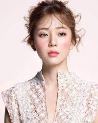 Baek Jin Hee For Marie Claire Toc Va Lam đẹp Trang điểm Kiểu Han Quốc Co Dau