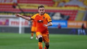 Muhammed kerem aktürkoğlu'nun galatasaray'ın prensip anlaşmasına vardığı iddia edilmişti. Muhammed Kerem Akturkoglu Kimdir Kac Yasinda Hangi Mevkide Oynuyor Fotomac