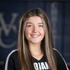 Ella Womack's Instagram, Twitter & Facebook