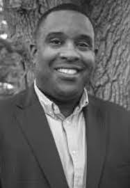 Pauline Fraser's Instagram, Twitter & Facebook