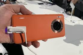 Smartphones have completely changed the way we operate these days. Huawei Aims To Release A Sub Rm700 5g Smartphone As Early As End 2020 Soyacincau Com