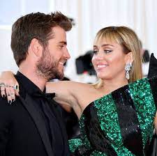 The actors first met as costars on the set of the 2010 film the last song and began dating shortly after. Miley Cyrus And Liam Hemsworth Dating Timeline Liam And Miley Relationship