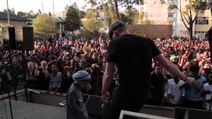 May 25, 2021 · den hit intoxication schrieb gentleman einst für seine gattin tamika, die ihn auf seinen tourneen als backgroundsängerin begleitet. Release Des Songs Today Unserer Botschafter Ivy Quainoo Und Gentleman Gemeinsam Fur Afrika
