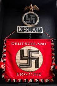 I had the privilege of viewing this rare piece of cloth yesterday, it is a beauty, it belongs to a very good friend of mine locally, he bought it in recently from germany. Nazi Party Ss Deutschland Erwache Standard Gettysburg Museum
