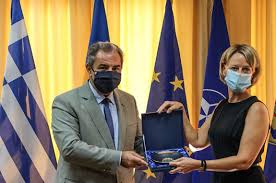 Ύψωσαν ναζιστική σημαία σε δημαρχείο στη σουηδία 21 απρ 2016 18:00 αναζήτηση στο cnn.gr. H Soyhdia Systrateyetai Me Thn Ellada Sto Metwpo Kata Ths Toyrkias Enothtes Politikh Real Gr