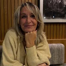 Latest: Queensway underpass in Southend is currently closed in both  directions due to a police incident. A pedestrian is reported to have been  involved after falling from a footbridge above. Police car