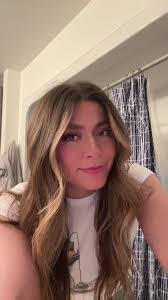 Penny Lilly's Instagram, Twitter & Facebook