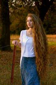 Gosh I Want Her Hair In 2020 Thick Hair Styles Long Hair Styles Extremely Long Hair