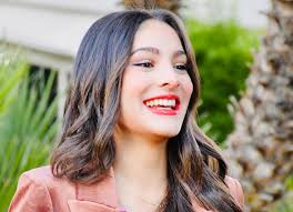 🌹 Arcadia High has a 2024 Rose Parade Rose Court princess: Naomi  Stillitano! 👏🌹🎉 We share our sincere congratulations with Princess Naomi  and this year's entire court, and we are so proud