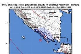 Gempa pertama terjadi pada pukul 05.23 wib, dengan magnitudo (m=) 6,9 dan gempa kedua m=6,8, terjadi pada. Masyarakat Perlu Waspada Peningkatan Aktivitas Gempa Pesawaran Lampung Antara News Bengkulu