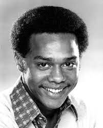 He has dedicated his life to his family, raising five kids from two different women.aug 22, 2018 Mike Evans Actor Wikipedia