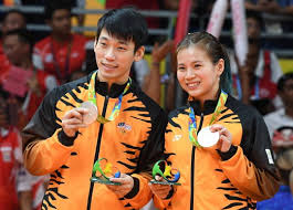 Silver medalists, peng soon chan and liu ying goh of malaysia celebrate on the podium after the mixed double gold medal match against tontowi ahmad. Asean On Twitter Chan Peng Soon And Goh Liu Ying Of Malaysia Won Another Olympic Silver For Their Country Aseanolympicchampions