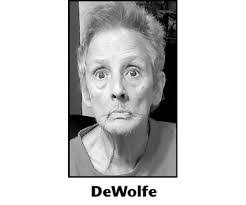 Linda Dewolfe's Instagram, Twitter & Facebook