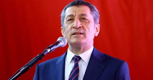 Jun 10, 2021 · milli eğitim bakanı ziya selçuk atama bekleyen öğretmen ailesinin sorusuna 'inşallah' diyerek yanıt verdi. Son Dakika Milli Egitim Bakani Ziya Selcuk Tan Cagri Hep Birlikte Destek Olalim