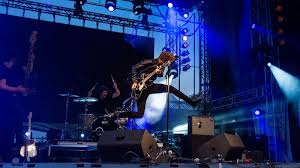 Musik blues kebanyakan menggunakan chord dominant 7. Opini Musisi Independen Lokal Soal Layanan Streaming Musik