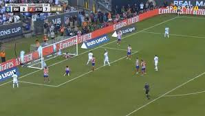 قدم مانويل بيلجريني هدية لفريقه السابق ريال مدريد، بعدما قاد ريال بيتيس إلى تعادل أمام متصدر ترتيب. Ù‡Ø¯Ù Ø±ÙŠØ§Ù„ Ù…Ø¯Ø±ÙŠØ¯ Ø§Ù„Ø«Ø§Ù„Ø« ÙÙŠ Ù…Ø±Ù…ÙŠ Ø§ØªÙ„ØªÙŠÙƒÙˆ Ù…Ø¯Ø±ÙŠØ¯ Ø¨Ø·ÙˆÙ„Ø§Øª
