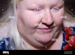 Blasse augenlider -Fotos und -Bildmaterial in hoher Auflösung