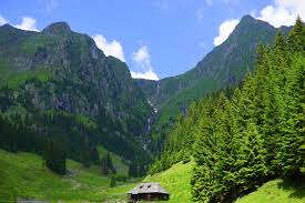 Vârful moldoveanu (the moldovian peak)), at 2544 metres, is the highest mountain in romania, located in argeș county, . Varful Moldoveanu Prin Valea Rea Traseu De O Zi Patru ZÄƒri