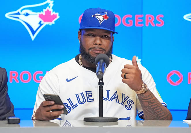 Vladimir Guerrero Jr. wants to be a 'Blue Jay forever' after signing $500M  deal | Reuters