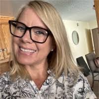 Danielle Staton's Instagram, Twitter & Facebook