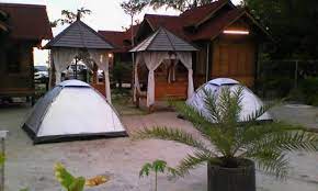 Janda baik 1 chalet jojo rakit 1 chalet mama papa 1 chalet tepi pantai 1 chalet terapung 1 chengal retreat 1 concrete tube 2. Interesting Places In Malaysia Desa Damai Chalet Pengkalan Balak Melaka