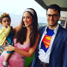 Hola, soy daniel, mis amigos me dicen explorer. Daniel Quintero Calle On Twitter Tbt Maia Es Nuestra Pequena Frida Hoy Les Compartimos Este Recuerdo De Halloween Para No Olvidar La Importancia De Compartir En Familia Y Proteger A Nuestros