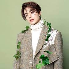 Lee dong wook revs up for arena homme korea, and it's a stylish, pretty pictorial. Pin By Soul On Lee Dong Wook ì´ ë™ ìš± Wookie Lee Dong Wook Photoshoot Lee Dong Wook Lee Dong Wok