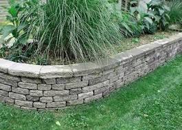 Aiuole Per Giardino Tra Vialetti E Muretti Giardino Aiuole Idee Giardino Esterno