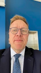 Steve Ruhe's Instagram, Twitter & Facebook