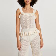 Is it possible to knit a short sleeve top? Cream Frill Hem Knitted Vest Top River Island